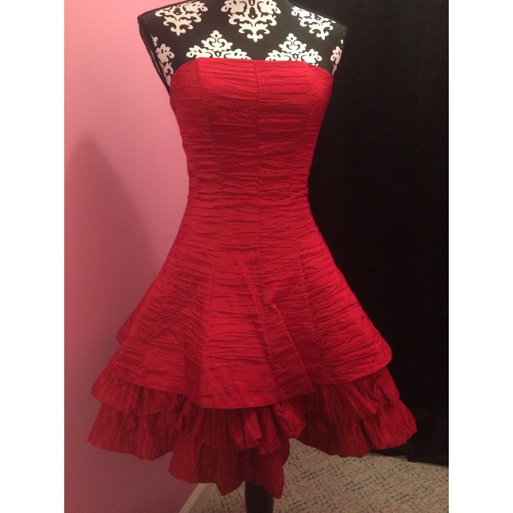 Flirty Red Formal Prom Pageant Dress Size 5/6